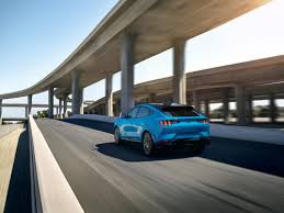 Expect that late in 2021, with a price tag of around £75,000. Vorstellung Ford Mustang Mach E Ikone Neu Aufgeladen Auto Medienportal Net