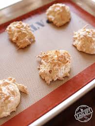 Eggs are most commonly thought of as a key ingredient in a number of savoury dishes, however they also hold an top tip: Leftover Egg White Recipes 15 Ways To Use Leftover Egg Whites The Unlikely Baker