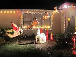 Help Displaying The Empire Santa Sleigh And Reindeer Blow Molds Planetchris Retro Christmas Decorations Reindeer Outdoor Decorations Outdoor Christmas Diy