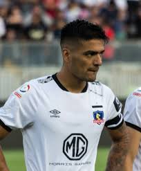 La uc vence a colo colo y se transforma en el m�s ganador del duelo de campeones. Felipe Campos Wikipedia