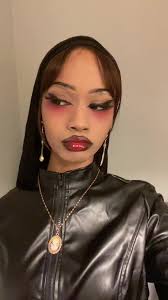 🧛🏻‍♀️🖤#fyp #vampirepretty #makeup #vampiremakeup #grungemakeup  #cooltonedmakeup #vampy #darkfeminine #gothic #gothaesthetic #darkaesthetic  #vampiregoth