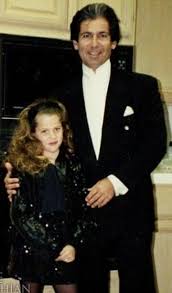 During part two of the keeping up with the kardashians reunion, which aired tonight, june 20 on e!, the good american mogul revealed the status of the arthur george founder's love life. Pin By Tina George On Robert Kardashian Senior Khloe Kardashian Robert Kardashian Kardashian