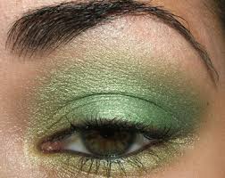 mac cosmetics green 023