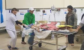 Image result for xÃ¡c náº¡n nhÃ¢n tai náº¡n lÆ°u thÃ´ng