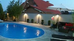 Modulare Wandsysteme Sichtschutz Mit Beleuchtung Und Pool Sichtschutzwande Tor Design Sichtschutz