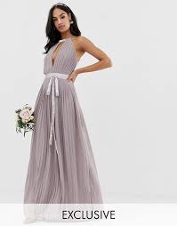 Pin By Emma Dee Photography Michiga On Engagement Style Guide In 2020 Maxi Bridesmaid Dresses Short Bridesmaid Dresses Bridesmaid Dresses