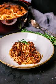 Recipe Simple Classic Spaghetti Bolognese Beastfeast Rezept In 2020 Italienische Gerichte Bolognese Rezept Spaghetti Bolognese