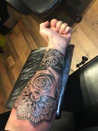 Maori, mandala, and samoan are widely preferred by men on arm. Schone Tattoos Mandala Tattoo In Kombination Mit Weisser Rose Beautiful Tattoos Cool Tattoos White Rose Tattoos