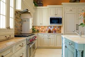 painting wood kitchen cabinets white
