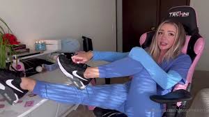 Stassprincess19 aka Stassprincess19 OnlyFans - Nurse Teases and Makes Fun  Of You For Liking Her Stinky Work Feet Havent posted a full length -  Fetish-themed Porn video available for online streaming on