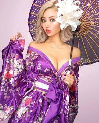 はるたむさんのインスタグラム写真 - (はるたむInstagram)「みんな夏っぽいことした？👘💕 はるたむと言えば ピンクのイメージだけど実は昔から  紫が1番似合うと言われてる説💜 #浴衣 #ミニ花魁 #夏 #浴衣 #浴衣ギャル #ギャル #和風 #和風撮影 #gal #yukata  #japanese ...
