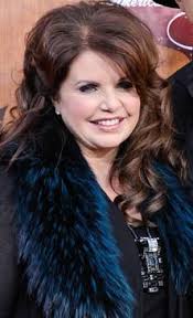 Who is Trace Adkins dating? Trace Adkins girlfriend, wife