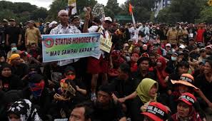 Pagi ini saya akan berbagi contoh sk pengangkatan guru honorer sekolah yang diangkat langsung oleh pihak. Sk Pengangkatan P3k Tak Keluar Guru Honorer Aksi 20 Februari Nasional Tempo Co