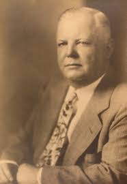 Mike Peoples's Instagram, Twitter & Facebook