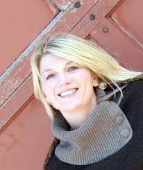 Julie Carmichael's Instagram, Twitter & Facebook