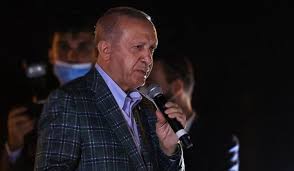 Jun 24, 2021 · başkan erdoğan'ın yarın açılacak taksim camii'nin yerini 1994 yılında gösterdiği görüntüler gündem oldu! Im4s13hys2dnjm