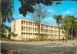 Free wifi is provided in the entire building and free private parking is possible on site. Postcard Romania Falticeni Policlinica Hippostcard