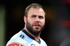 Super League target and Cronulla Sharks captain Wade Graham set to sign  surprise deal