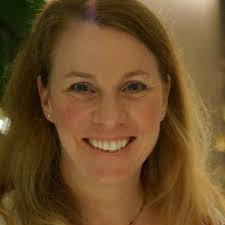 Cara Hanks's Instagram, Twitter & Facebook