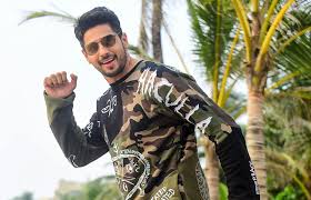 Official twitter handle of upcoming movie aankhen 2. Sidharth Malhotra Likely To Join Amitabh Bachchan On The Cast Of Aankhen 2 Easterneye