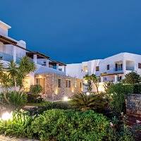 Here, the beautiful beaches sprawl for more than eight kilometers of coast that's also marked by windswept dunes and dramatic cliffs. Maritimo Beach Sissi Gunstig Buchen Its