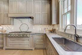 Before we build your kitchen cabinets we will ask you a number of questions to make sure that our past experience gives you the best fit and function to meet your specific needs. Calming Quarter Sawn Crystal Cabinets