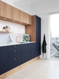 Profitez des astuces pratiques d'une architecte d'intérieur et découvrez comment organiser une cuisine avec des rangements malins. Reform Ou Comment Relooker Une Cuisine Ikea Turbulences Deco