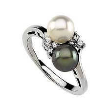 Black And White Pearl Ring With Diamonds 14k White Gold Black And White Akoya Cultured Pearl And Diamond Ring 6 50mm 683 70 Pearl And Diamond Ring Black Pearl Ring Pearl Wedding Ring