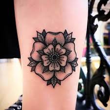 They have so many colors like red roses, white roses, pink roses, yellow roses, black roses, blue roses and etc. Rose Tattoo Traditional Rose Tattoos Traditional Tattoo Flowers White Rose Tattoos