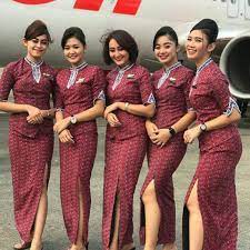 Pramugari garuda indonesia bernama sisi asih ini sukses mencuri perhatian sejak mengikuti audisi indonesian idol 2018. 12 Airlines Uniform Ideas Airline Uniforms Flight Attendant Flight Attendant Uniform