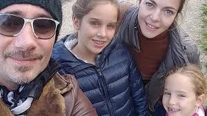 Claudia gerini 49 anni, 18 dicembre 1971 (sagittario), roma (italia) dettagli biografia, filmografia quel fascino felino combinato ad un talento esuberante fa di claudia gerini una delle dive più ambite. Claudia Gerini Ha Incontrato Un Principe Azzurro