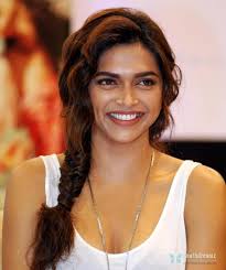 These haircuts are typically the most popular all over the world. How To Look Like Deepika Padukone In Cocktail 3 Steps