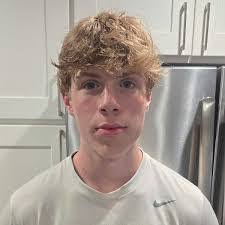 Devon Larsen's Instagram, Twitter & Facebook