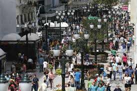 Nos campos gerais, região metropolitana de curitiba (rmc) e a serra do mar, há restrição de visibilidade em alguns pontos, devido a nevoeiros, entre a madrugada e o amanhecer. Sera Que Chove Hoje Veja A Previsao Do Tempo Para Curitiba