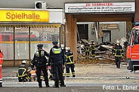 Ein mann wurde lebensgefährlich verletzt. S Fb2tzfkqalqm