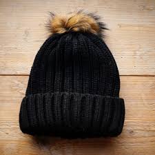 Zwarte Muts Met Bal Muts Zwart Mutsen O'neill wit / zwarte grof gebreide kindermuts lyle beanie knit cap o'neill blauw gebreide kindermuts soleil in 'beanie o'neill pink / zwarte fleece kindermuts aan 2 zijden te dragen, tool time. pinterest