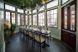 With two private rooms to suit intimate dinners, and the option of wine pairings and custom menus, reds wine tavern is a financial district gem for private dining. Private Dining Restaurant With Private Rooms Maison Selby