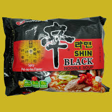 Shin Black Noodle Soup Spicy Pot Au Feu Flavor In 2020 Black Noodles Noodle Soup Flavors
