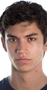 He will be portraying malyen oretsev in netflix's upcoming fantasy television series shadow and bone. Archie Renaux Imdb
