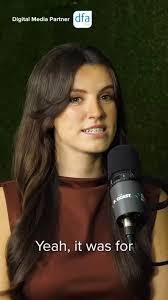 Samantha Ash's Instagram, Twitter & Facebook