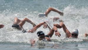 L'azzurro batte tutti gli avversari al lago lupa di budapest nella. Nuoto Assoluti 10 Km A Ponsele E Vanelli