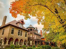 Summit Avenue Saint Paul Mn On Instagram Is It Really Into November Already Who S Ready For Those Minneapolis Travel Minnesota Travel St Paul Minnesota