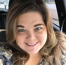 Amber Askew's Instagram, Twitter & Facebook