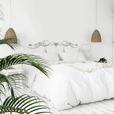 Votre chambre à coucher fait grise mine, et sa décoration ne vous convient plus ? Idees Decoration Chambre Couple 5 Idees Deco Murale Avec Des Stickers
