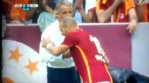 Mancini'den 4 yıldız kağıt yorumu. Galatasaray Dan Fenerbahce Ye 4 Yildiz Cevabi Mancini Youtube