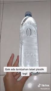 Botol minum lucu ini bisa. Bikin Salut Publik Apresiasi Kemasan Air Mineral Yang Ramah Lingkungan