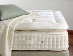 Materasso Gran Comfort Realizzato Con Due Strati Di Molle In Filo D Acciaio Con Diametro Da 60 Mm Cucite All Interno Di Singoli Sacc Cuscini Materasso Comfort