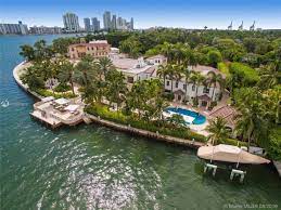After challenging renovations, passionate owners yuri and amira have devoted themselves to maintaining an estate that contains all the necessary elements for an extravagant celebration. 10 Luxury Mansions For Sale In Miami Beach Over 15 Million