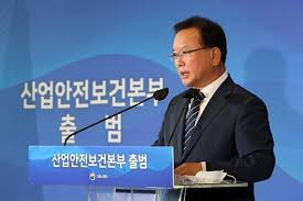 삼다수 빼돌린 도둑 직원 또 덜미…도내물량 반출 이후 9년만. Kyvyy1bqv93hcm