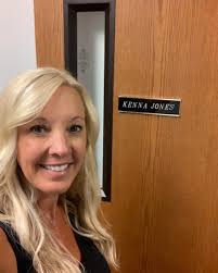 Kenna Jones (@KennaJones1)